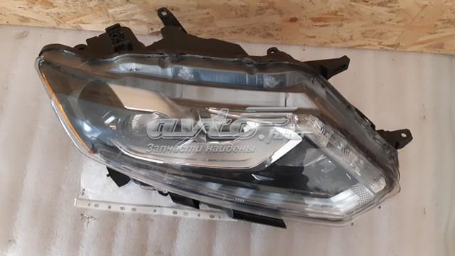 Фара права 260104BA7B Nissan/Infiniti