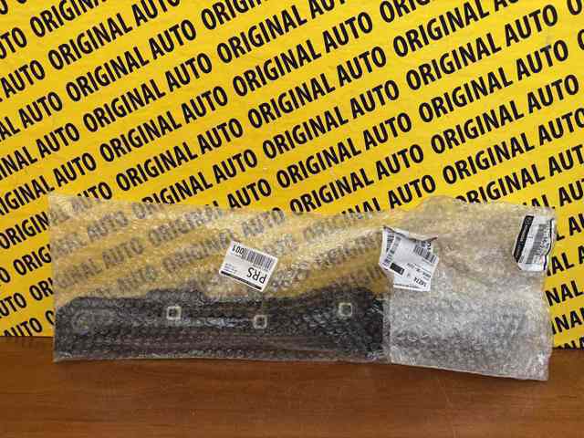 Направляюча заднього бампера, ліва KMV6502J1A Mazda