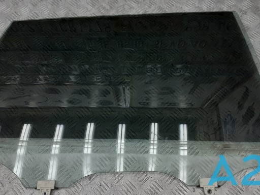 823005HA0A Nissan/Infiniti Скло задньої двері правої