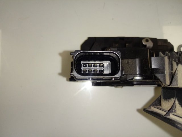 Замок задньої лівої двостулкової двері 5051536 Autotechteile