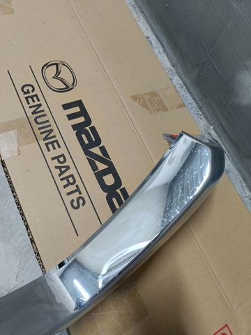 KSD4507K0 Mazda Молдинг решітки радіатора, лівий