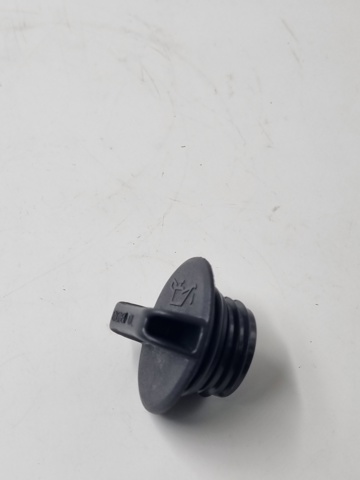 Q3730094 Q-fix Кришка маслозаливной горловини