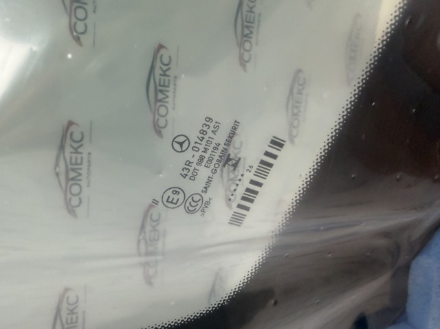 Скло лобове Mercedes A4476706600