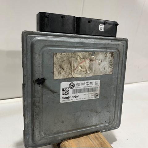 Купити 03L906023ML VAG Модуль управління двигуном
