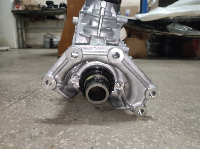 EJ5P7L486JG Ford Раздатка (коробка роздавальна)