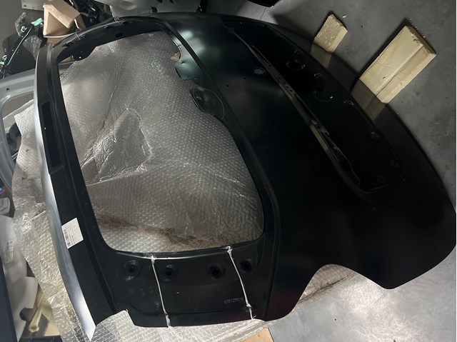  Кришка багажника Dacia Lodgy 