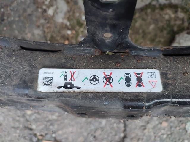 Підрамник передній 6884852 BMW