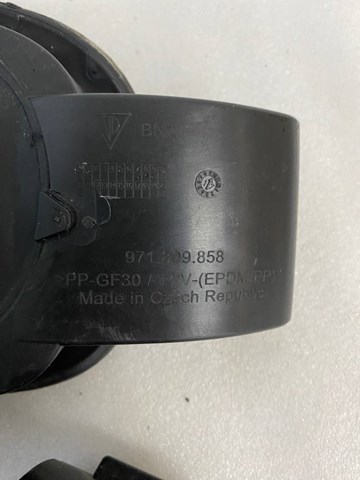  971809858 Porsche
