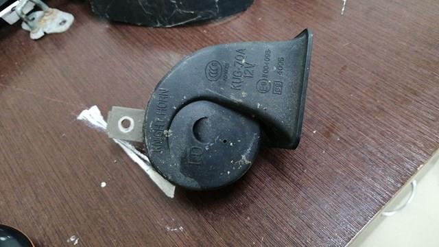 Сигнал звуковий (клаксон) KD356679YD Mazda