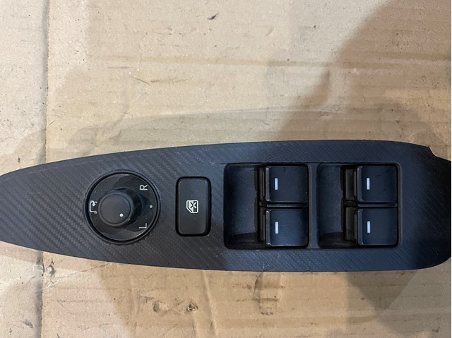  Hotaru HBE0524 ціна, від 68.10 USD