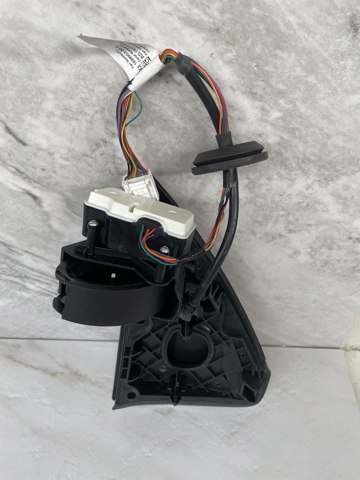  Tesla 109995300E ціна, від 161.15 USD