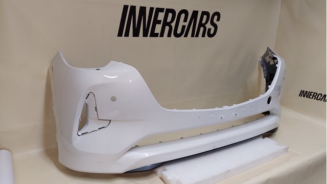 KR9P50031 Mazda Бампер передній в зборі
