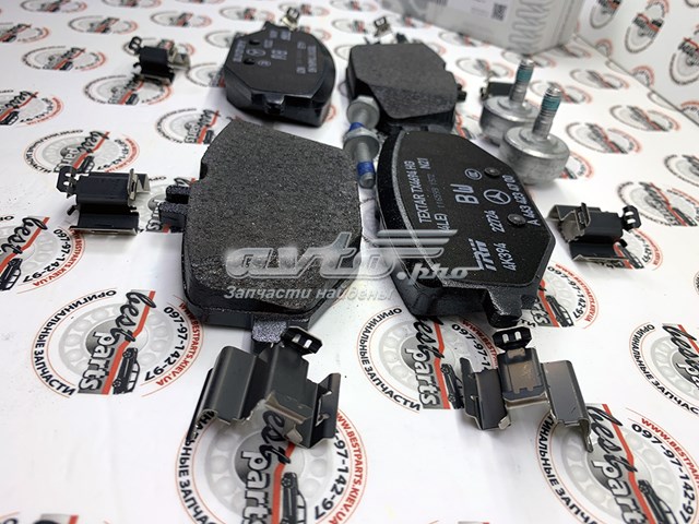 Задні дискові колодки Mercedes A0004203805