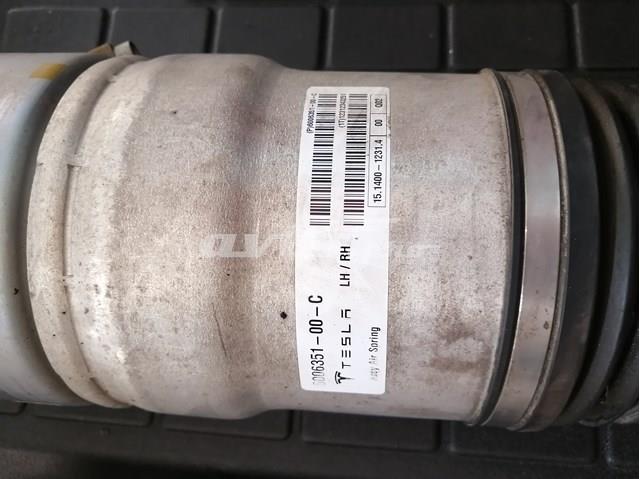 Стойка амортизатора передняя Tesla 600635100C ціна, від 240.68 USD