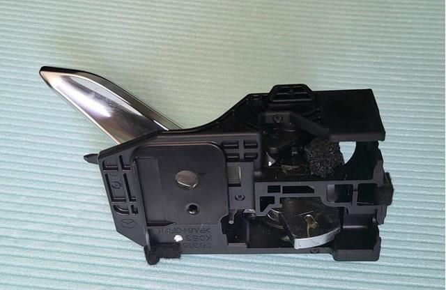 GHP959330G Mazda Дверна ручка внутрішня ліва передня/задня