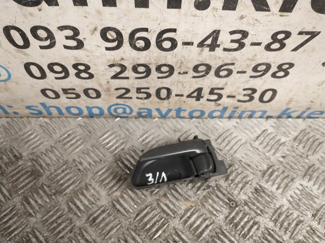 Ручка двері лівою внутрішня перед/зад 61051SA011ML Subaru