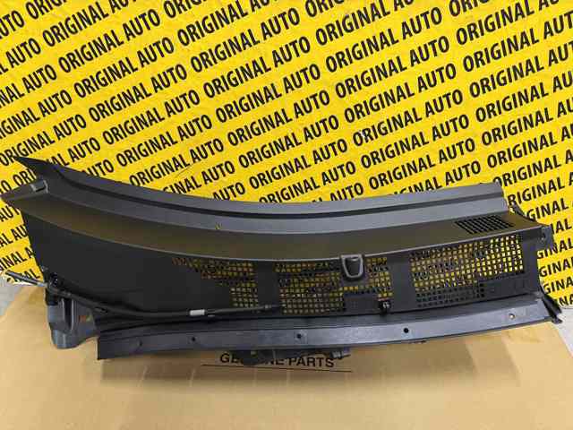 Купити KN0W507R0A Mazda Водостік лобового скла, жабо