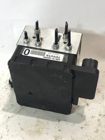 Купити Блок АБС Lexus RX 450H/350L/200T L25