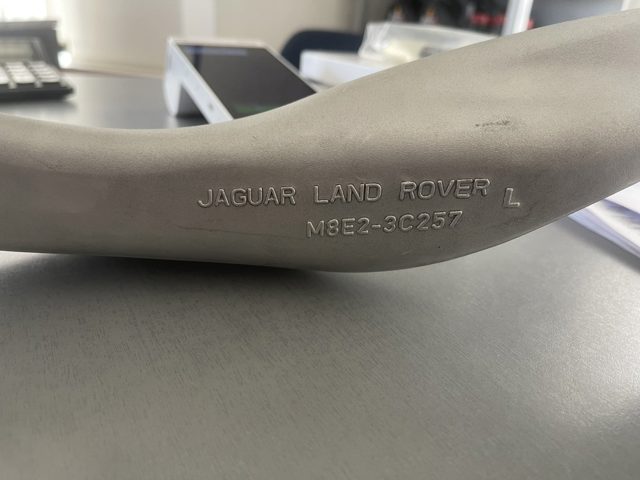 Купити LR152745 Land Rover Лівий важіль передній нижній підвіски