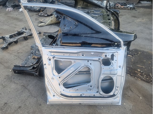 Двері передні ліві 60009SJ0519P Subaru