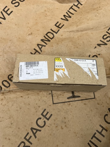 4M0098619A VAG 