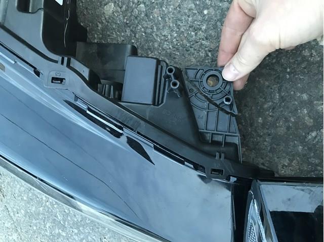 Фара передня права Ford KT4B13W029BF