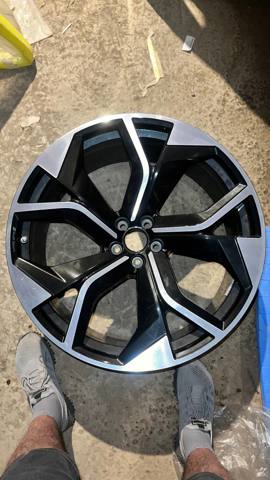 Купити 4M8601025DA VAG Диски колісні литі (легкосплавні, титанові)