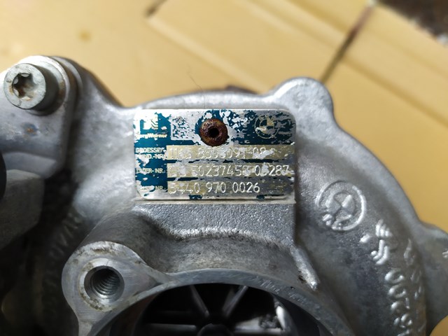 400146RR0A Nissan/Infiniti Цапфа - поворотний кулак передній, правий