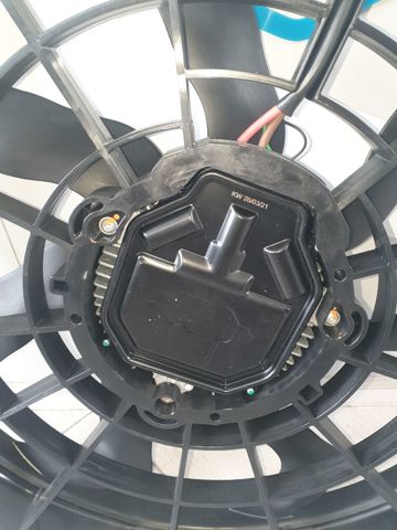 A1679068906 Mercedes 