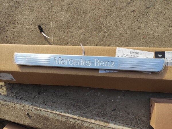 Купити A1676861300 Mercedes 