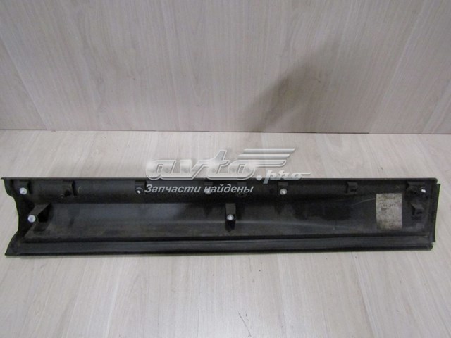 Молдинг передньої лівої двері, нижній Land Rover LR044139 ціна, від 58.33 USD