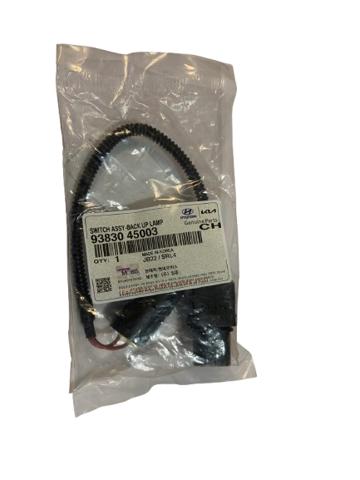 9383045003 Hyundai/Kia Датчик включення ліхтарів заднього ходу