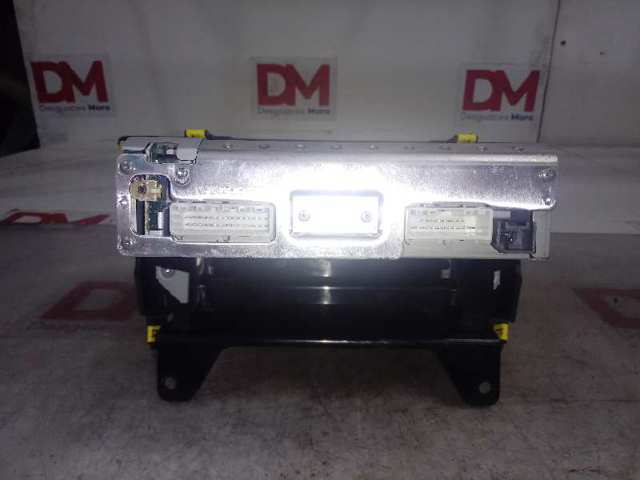 281159646R Renault (RVI) Магнітола (радіо AM/FM)