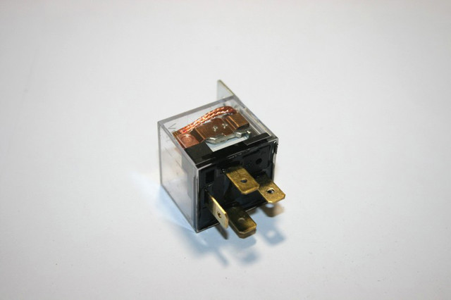 Реле фар передніх Lada 90374710 ціна, від 2.24 USD