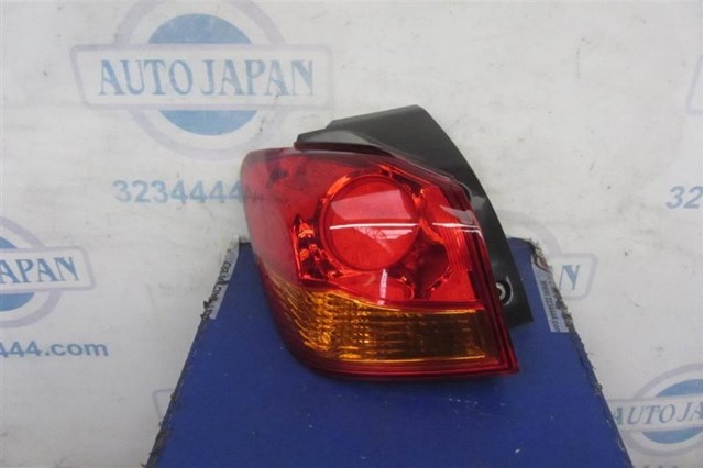 8330A691 Mitsubishi ліхтар задній лівий