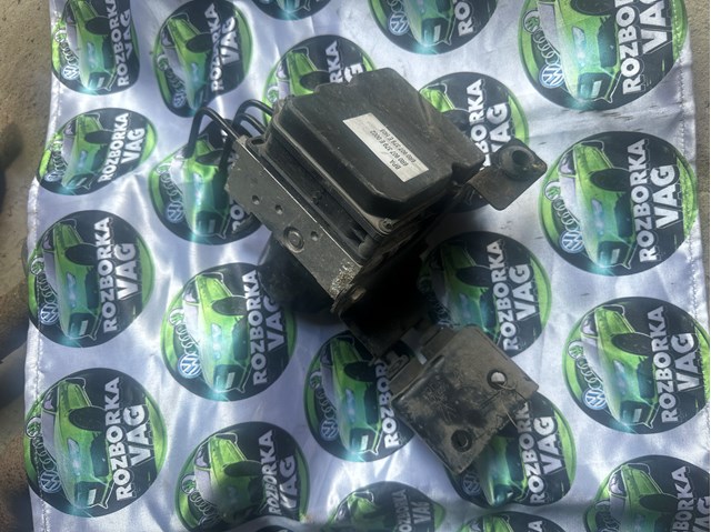 Блок АБС 6R0907379E VAG