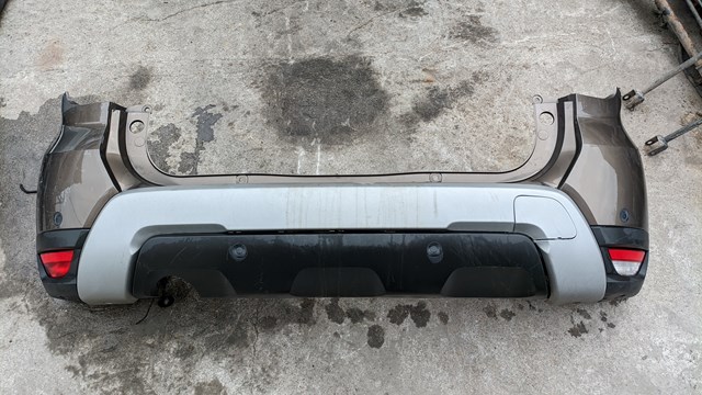 Кожух бампера заднього Renault (RVI) 850222027R ціна, від 50.68 USD