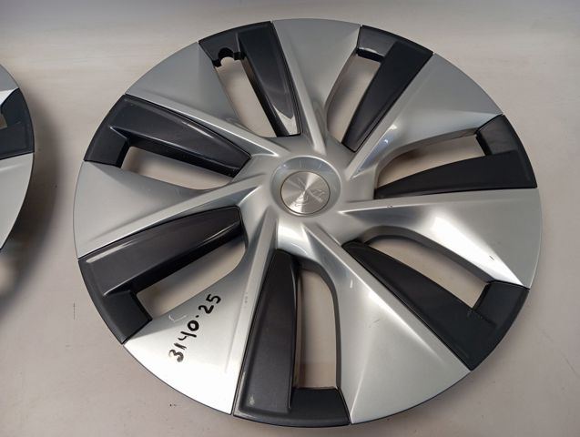  104423500C Tesla