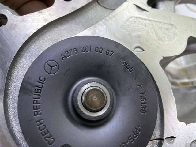Водяний насос Mercedes A278200000787