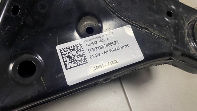 Купити 110355700A Tesla 