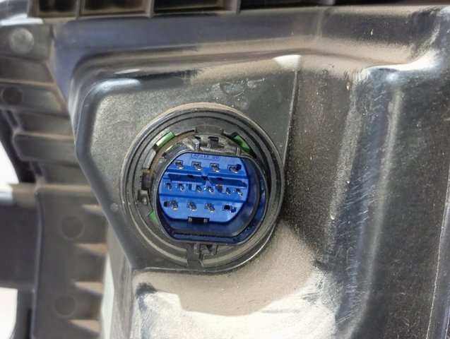 Права блок фара Hyundai/Kia 92102P2120 ціна, від 741.15 USD