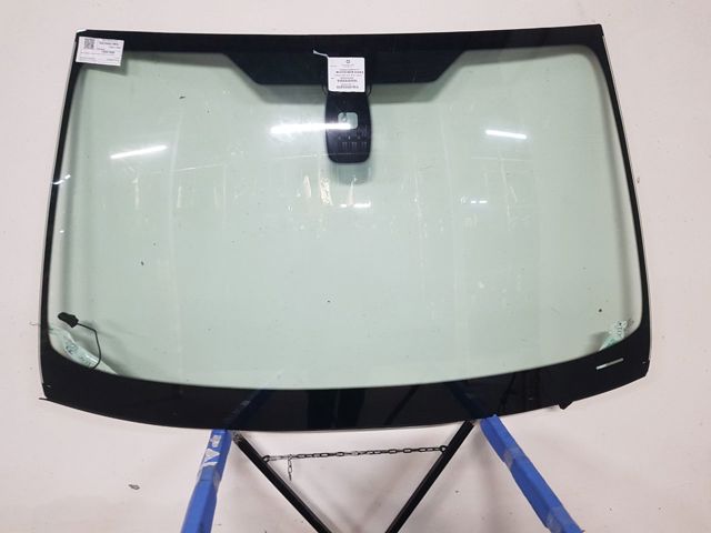 Автоскло Pilkington 3569AGSHMVW3P ціна, від 166.37 USD