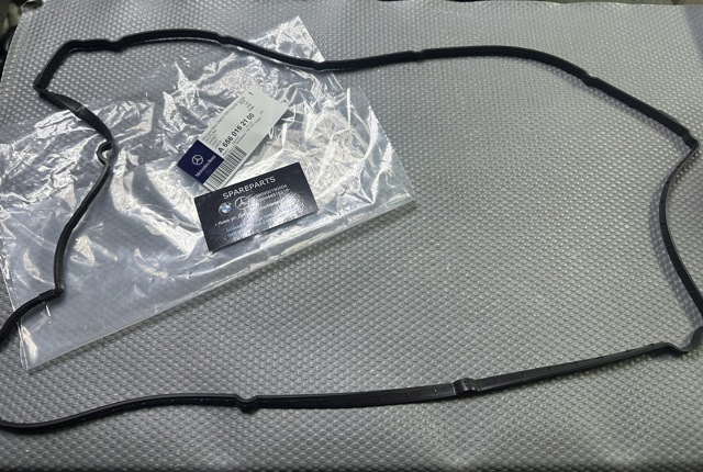 Прокладка клапанної кришки A6560162100 Mercedes