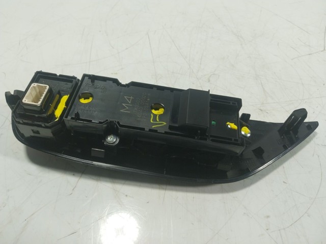 Купити 840400D020 Toyota 