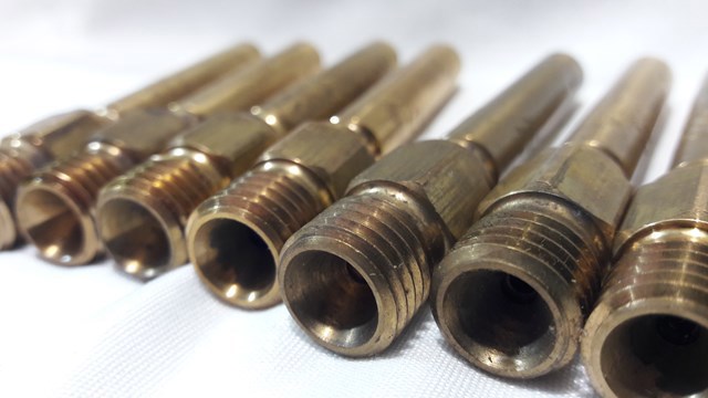 Купити 437502047 Bosch Форсунка дизельна в зборі, розпилювач + тримач