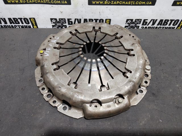 Купити 124056510 Renault (RVI) 