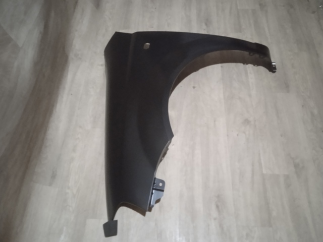 Ліве переднє крило Elit KH1119311 ціна, від 36.87 USD