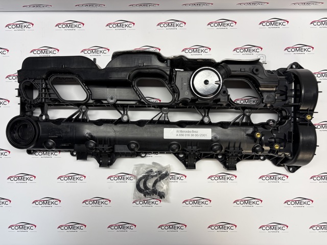Клапанна кришка A6560107001 Mercedes