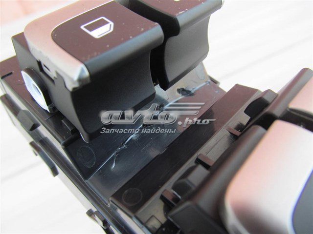  Hyundai/Kia 93571H0100CA ціна, від 142.11 USD