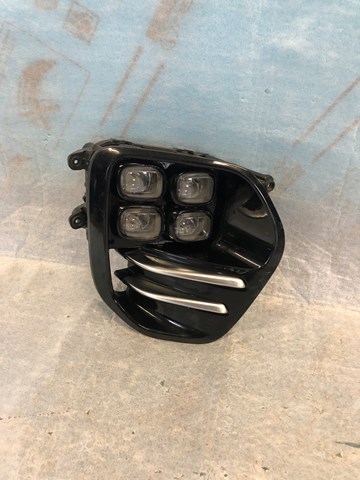 Протитуманка права Hyundai/Kia 92202F1100 ціна, від 70.14 USD